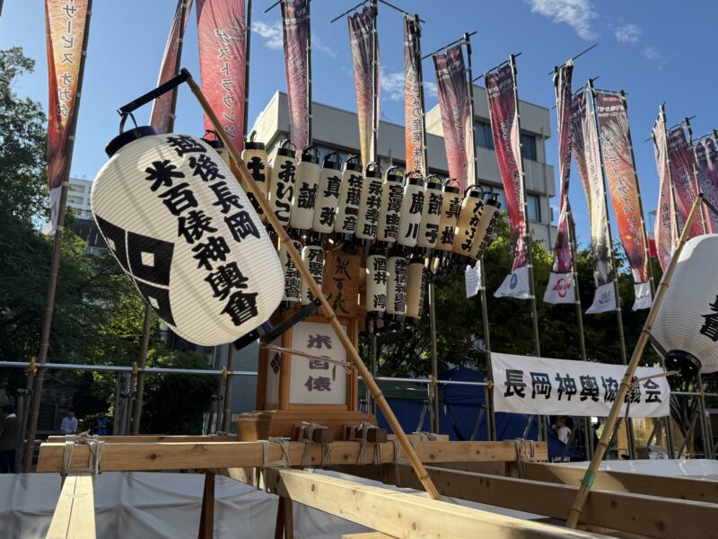 長岡まつり平和祭　慰霊神輿展示　アオーレ外ドマ